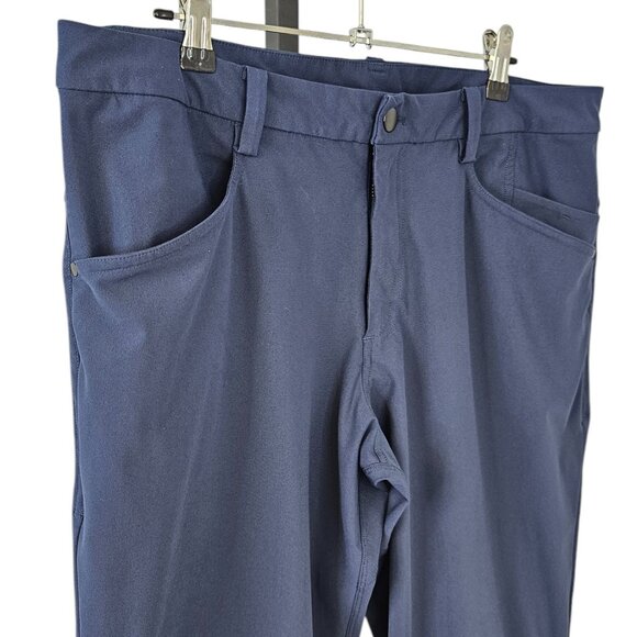 Lululemon Men’s Performance Stretch Pants in Navy - Picture 8 of 9